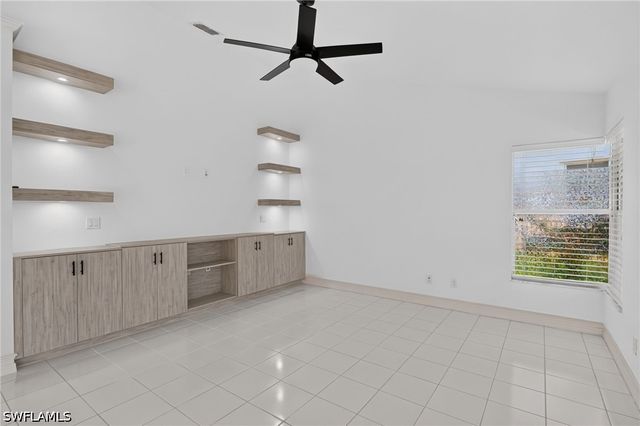 2126 E Crown PT, Naples, FL 34112