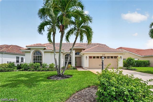 2126 E Crown PT, Naples, FL 34112