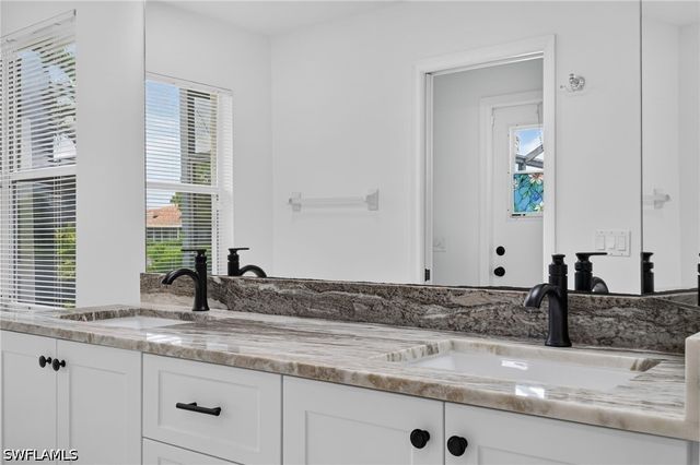 2126 E Crown PT, Naples, FL 34112