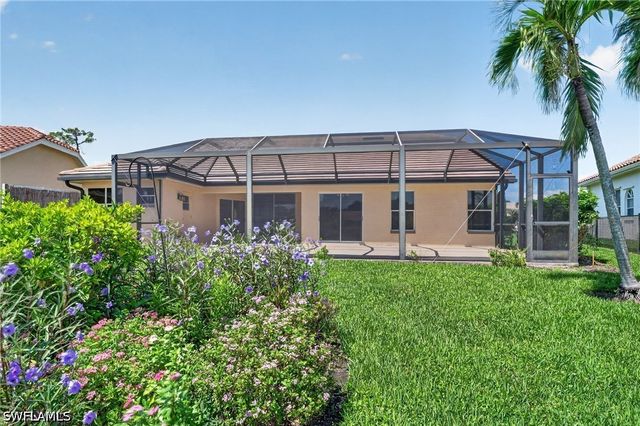 2126 E Crown PT, Naples, FL 34112