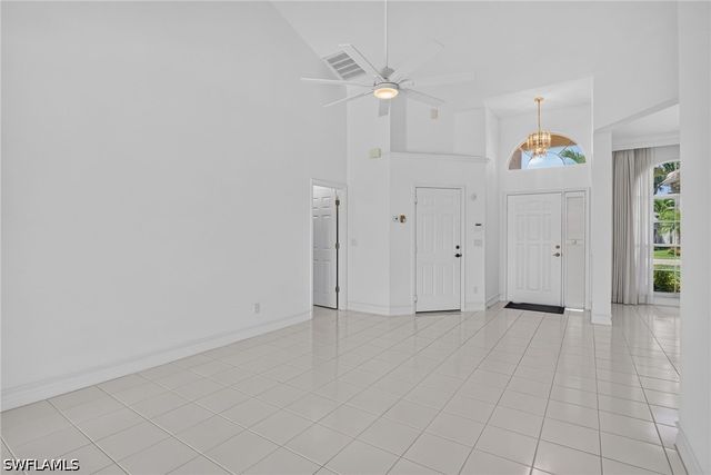2126 E Crown PT, Naples, FL 34112
