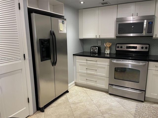 1201 S Ocean Drive 1107S, Hollywood, FL 33019