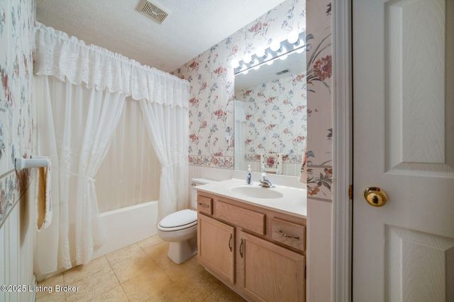 8200 Fox Hall Pl, Lyndon, KY 40242