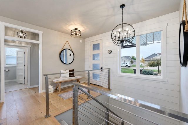 1768 STEINER LANE, Green Bay, WI 54313