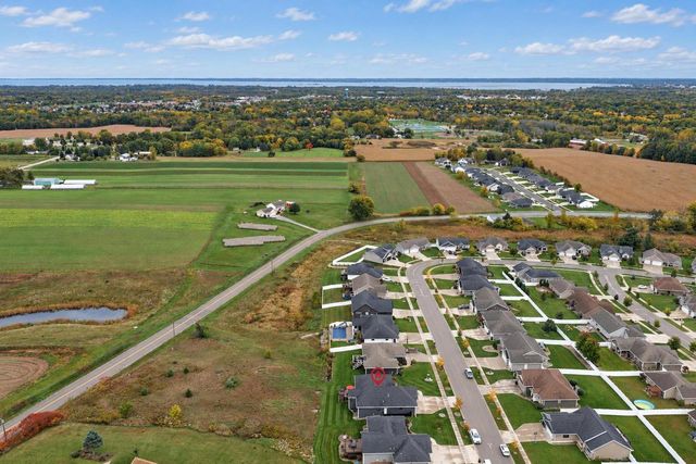 1768 STEINER LANE, Green Bay, WI 54313