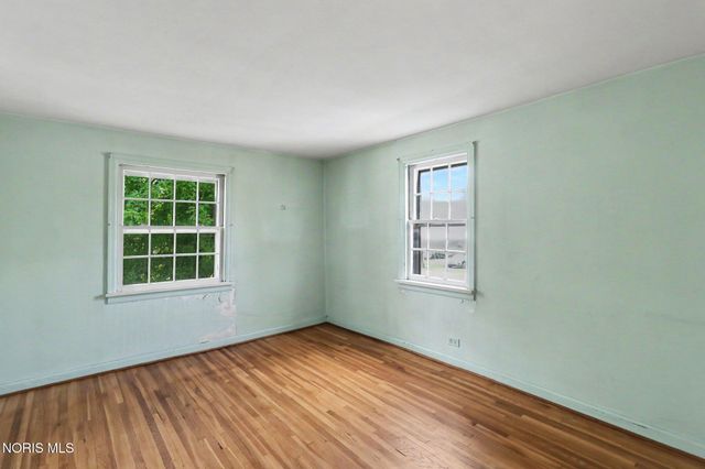 106 E 5th Street, Genoa, OH 43430