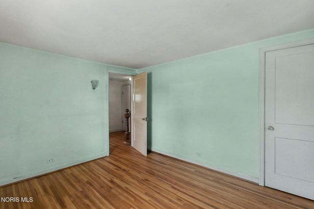106 E 5th Street, Genoa, OH 43430