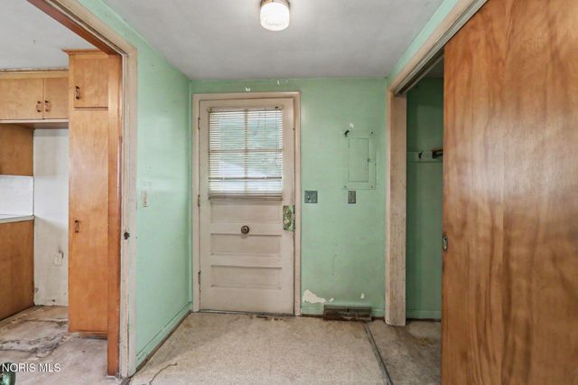 106 E 5th Street, Genoa, OH 43430