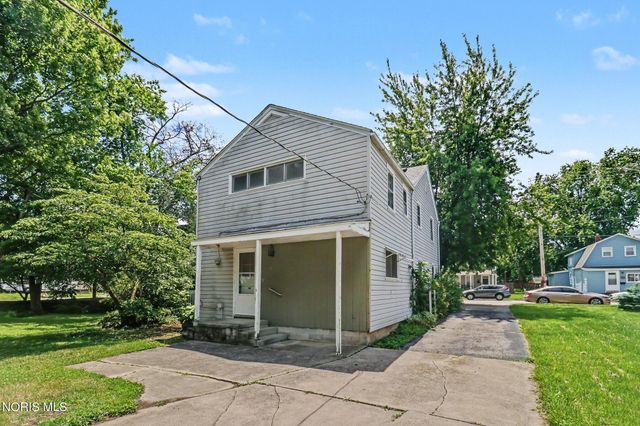106 E 5th Street, Genoa, OH 43430