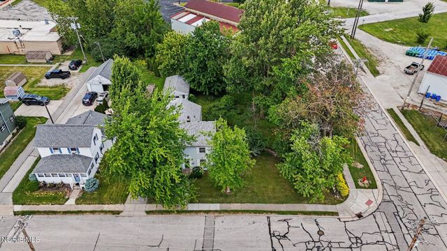 106 E 5th Street, Genoa, OH 43430