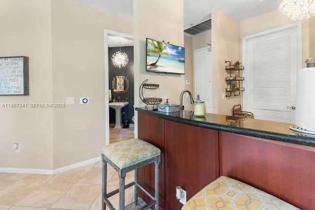 403 S Sapodilla Avenue 104, West Palm Beach, FL 33401