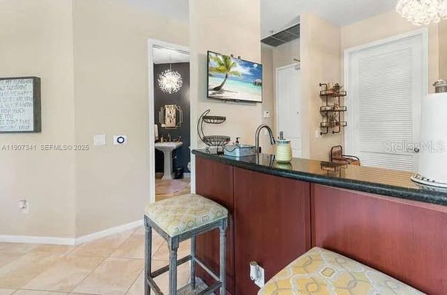 403 S Sapodilla Avenue 104, West Palm Beach, FL 33401
