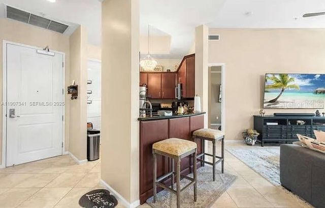 403 S Sapodilla Avenue 104, West Palm Beach, FL 33401