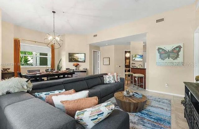 403 S Sapodilla Avenue 104, West Palm Beach, FL 33401