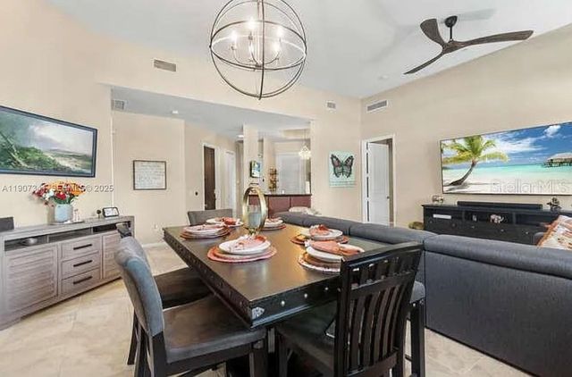 403 S Sapodilla Avenue 104, West Palm Beach, FL 33401