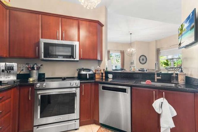 403 S Sapodilla Avenue 104, West Palm Beach, FL 33401