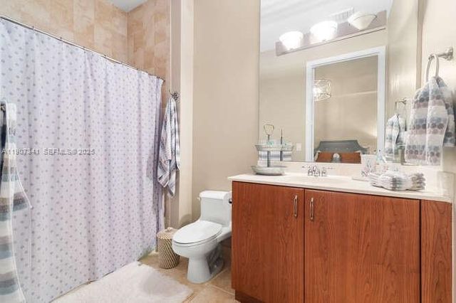 403 S Sapodilla Avenue 104, West Palm Beach, FL 33401