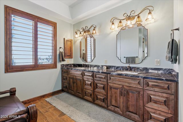 53 N La Barge Road, Apache Junction, AZ 85119