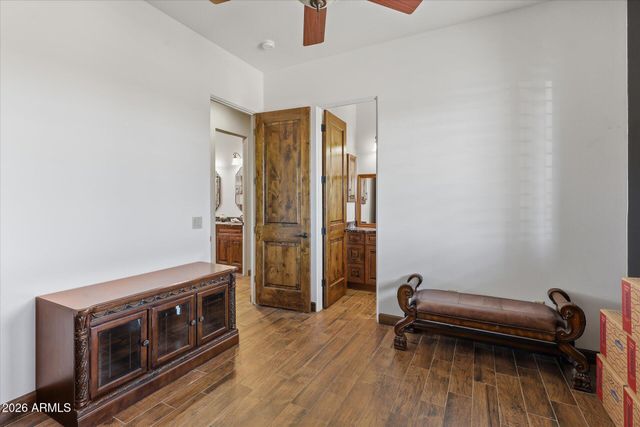 53 N La Barge Road, Apache Junction, AZ 85119