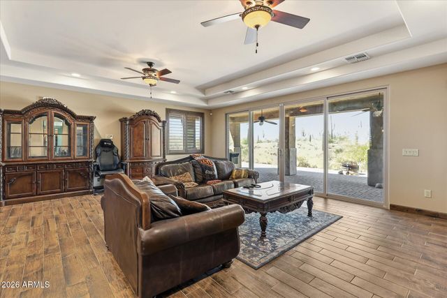 53 N La Barge Road, Apache Junction, AZ 85119