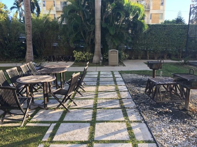 10 SW South River Dr 1709, Miami, FL 33130