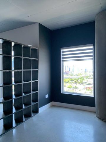 10 SW South River Dr 1709, Miami, FL 33130