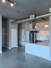 10 SW South River Dr 1709, Miami, FL 33130