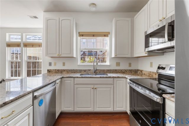 2914 Queensland Dr, Henrico, VA 23294