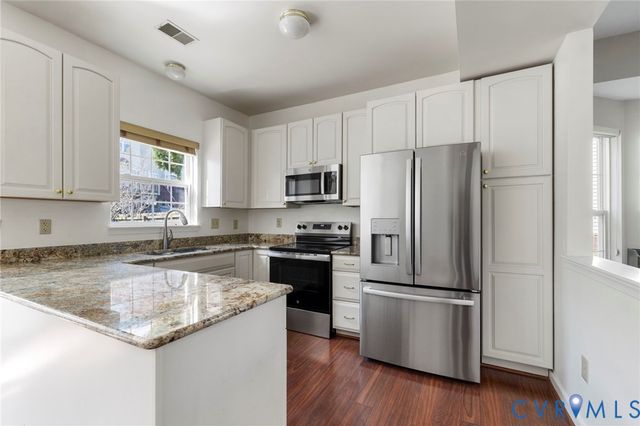 2914 Queensland Dr, Henrico, VA 23294