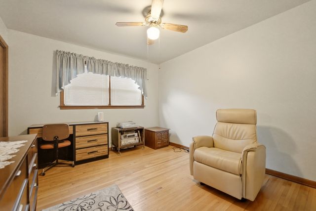 11607 S Avenue J, Chicago, IL 60617