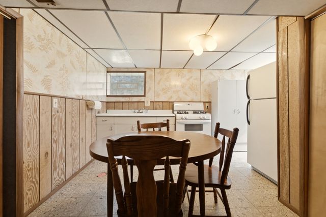 11607 S Avenue J, Chicago, IL 60617