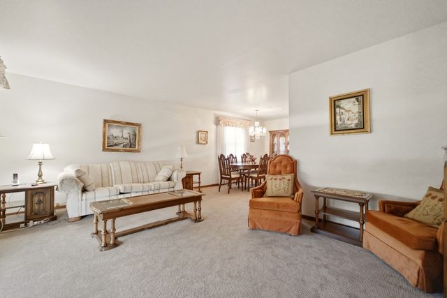 11607 S Avenue J, Chicago, IL 60617