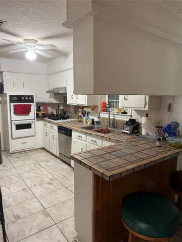 1600 S Jackson Street, Kaufman, TX 75142