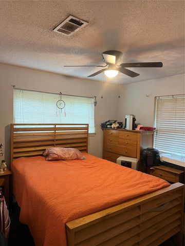 1600 S Jackson Street, Kaufman, TX 75142