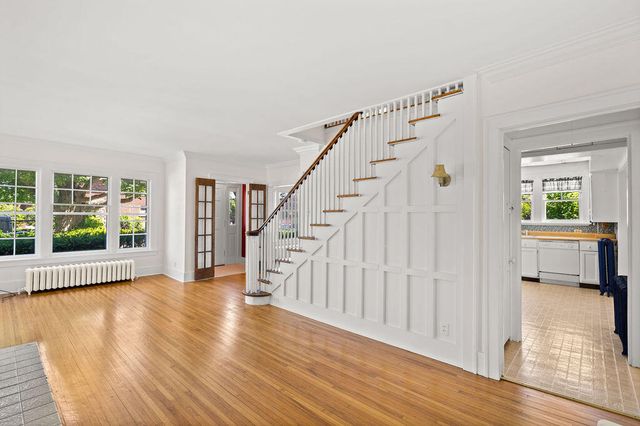 78 Van Buren Street, South Haven City, MI 49090