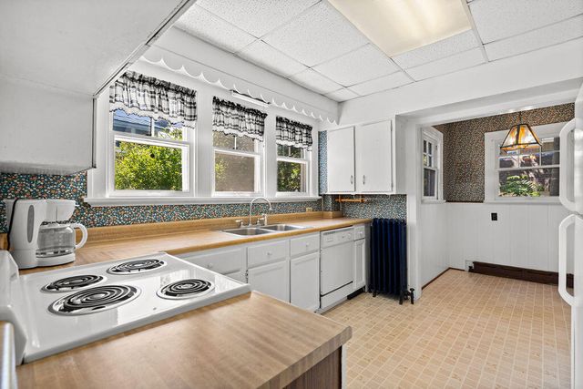 78 Van Buren Street, South Haven City, MI 49090