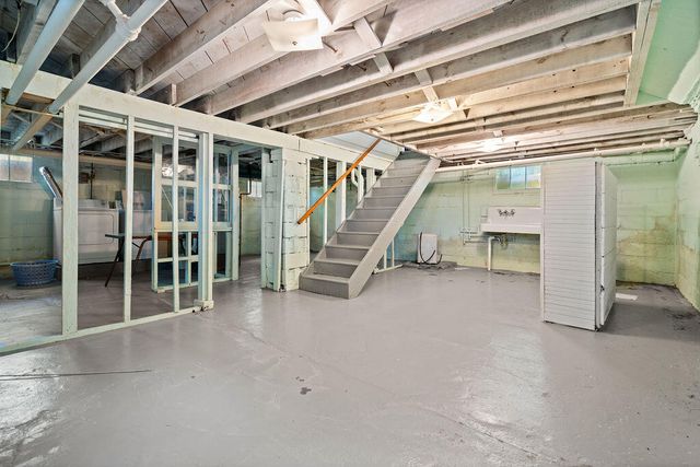 78 Van Buren Street, South Haven City, MI 49090