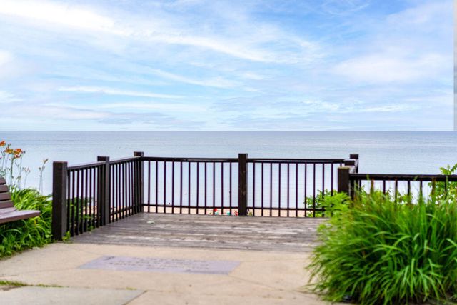78 Van Buren Street, South Haven City, MI 49090