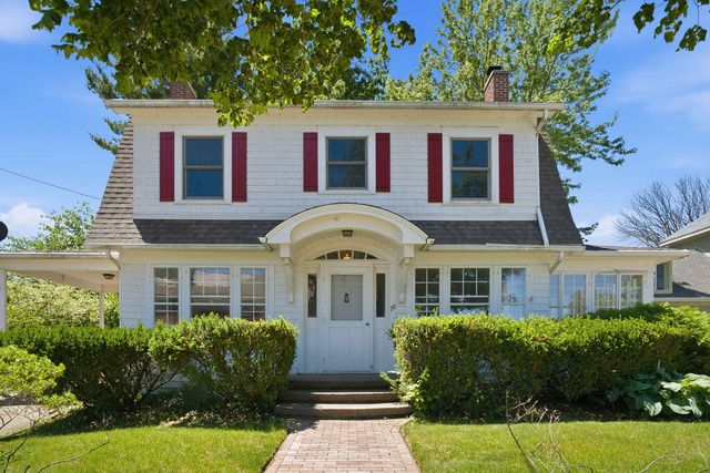 78 Van Buren Street, South Haven City, MI 49090
