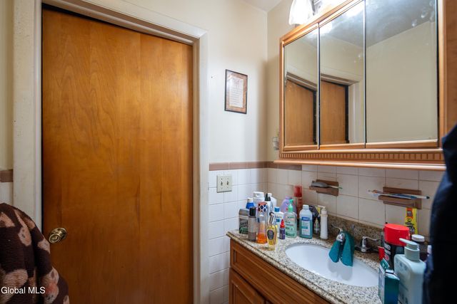 78 Hackett Boulevard, Albany, NY 12209