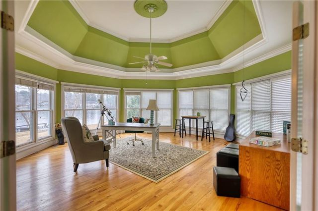 625 W LAKE Drive, Oxford, GA 30054