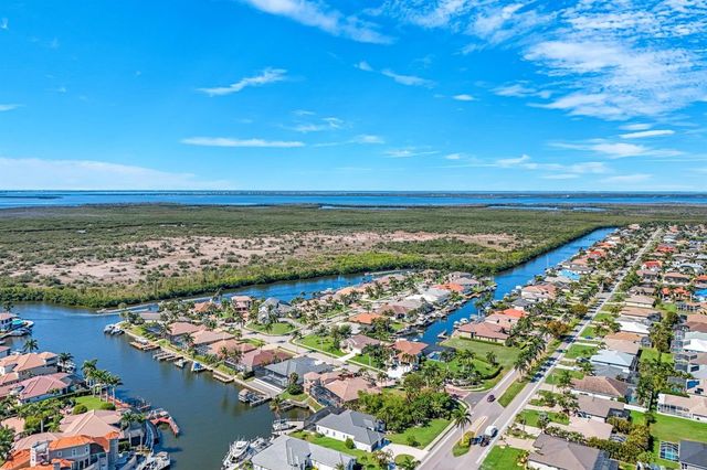 2022 EL DORADO PARKWAY W, Cape Coral, FL 33914