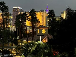 270 East Flamingo Road 205, Las Vegas, NV 89169