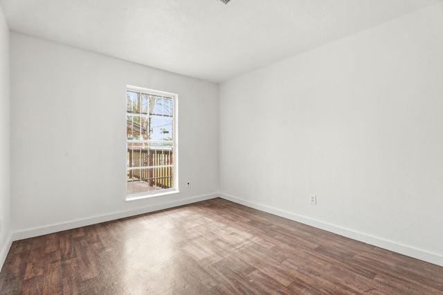 5406 Royal Oak Drive, Texas City, TX 77591