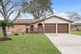 5406 Royal Oak Drive, Texas City, TX 77591