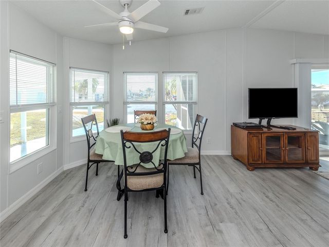 270 CAPTAINS COURT, North Port, FL 34287