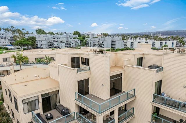 140 The Village 407, Redondo Beach, CA 90277