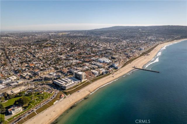 140 The Village 407, Redondo Beach, CA 90277