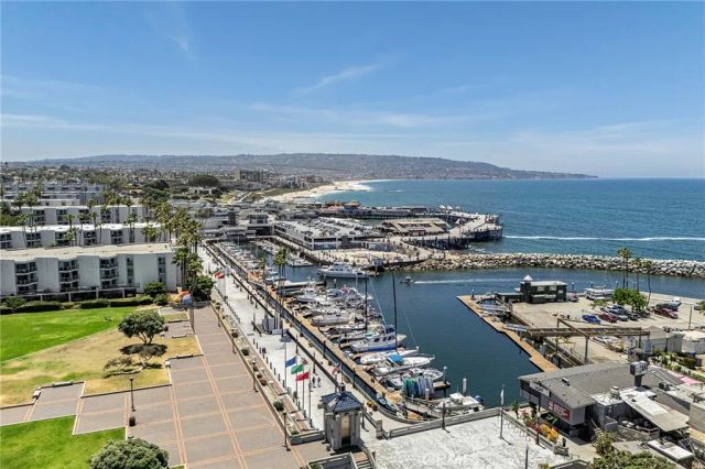 140 The Village 407, Redondo Beach, CA 90277