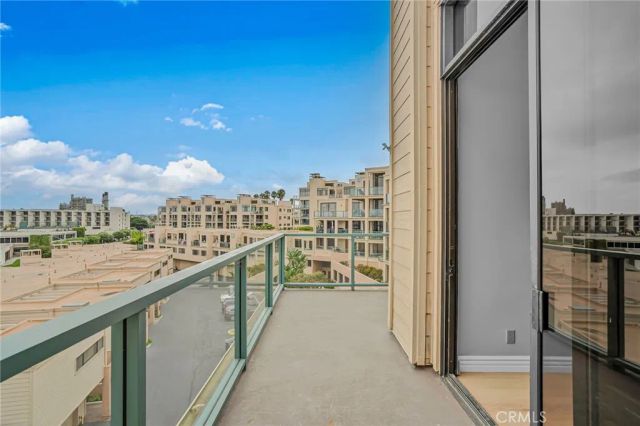 140 The Village 407, Redondo Beach, CA 90277